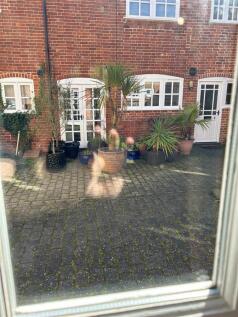 Communal Outside Area Photo - Sept 26.jpg