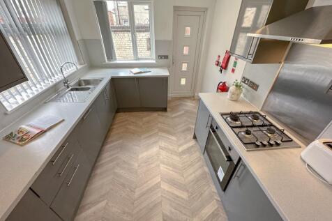 Malden Road, L6 6BE,  photo 3