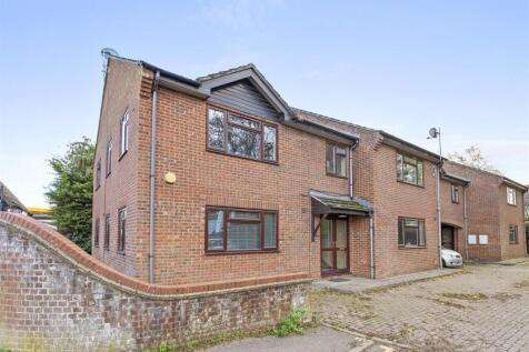 1 Parsley Close, HP22 5AN-10.jpg