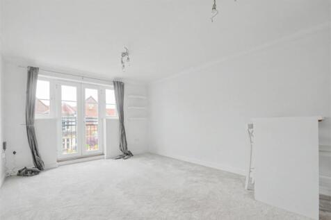 Lounge 1.jpg