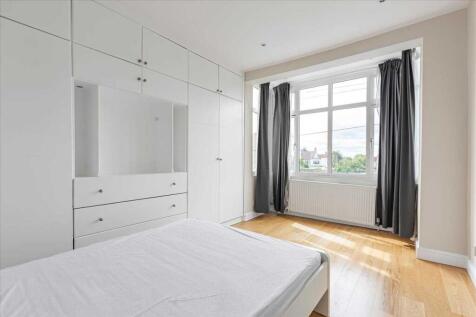 Bedroom Room 1