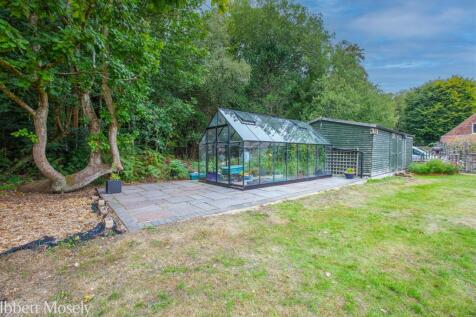 19 Greenhouse &amp; Garage.jpg