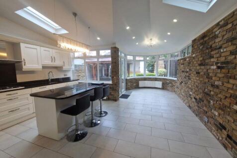 Buckhurst Hill photo 4