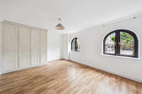 1 bed, 1 bath Flat in london - Photo 3
