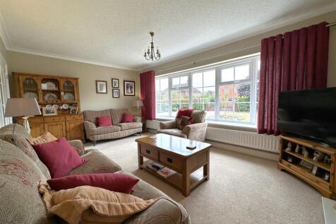 Generous Living Room 768