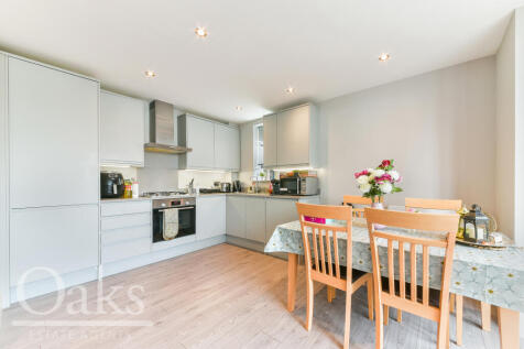 Kitchen / Dining Roo