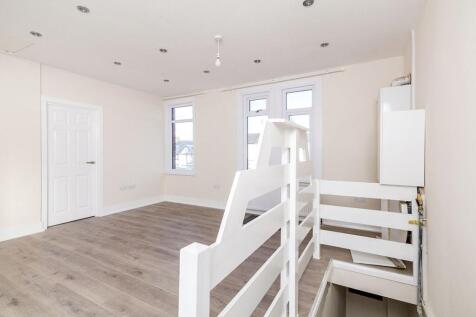 Station Road, Longfield, Kent, DA3 photo 4