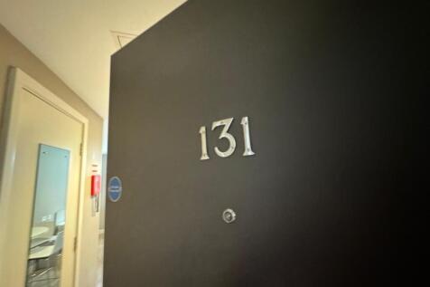 Tyne Bridge standard studio 131 door.jpg