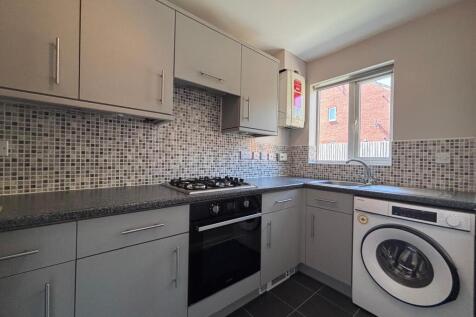 Worcester Close, Clay Cross, S45 9FB photo 3
