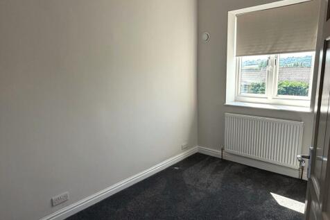 23 Cross London Street, New Whittington, Chesterfield, Derbyshire S43 2AG photo 5