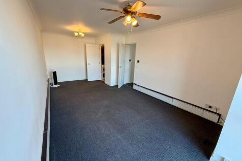 Living room (2)