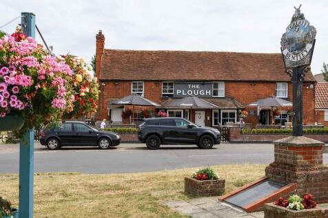 Plenty of restaurants and pubs less than a mile away from home