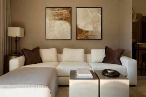 1803 living room (2).jpg