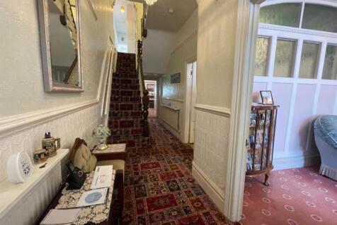 WhatsApp Image 2025-08-26 at 15.04.07_19854afc.jpg