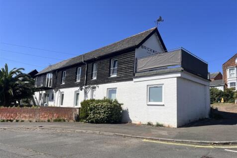 222b Arctic Road.jpg