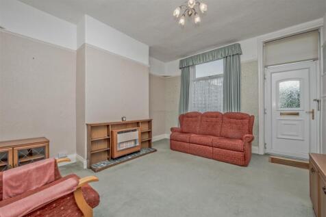 Living Room: