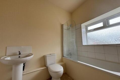 Hessle Road, Hull photo 3
