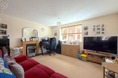 Living Room/Dining Room/Kitchen (1)