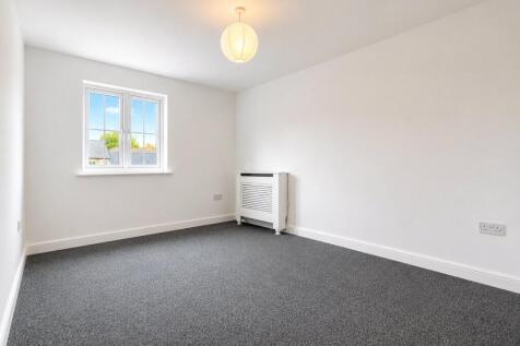 Lauren Close, Oldham, Greater Manchester, OL4 photo 4