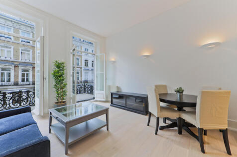 1-bed flat on Grenbeck Court, SW5 9NL, £2,752/mo