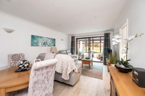 Meads Avenue 23 LIVING ROOM.jpeg