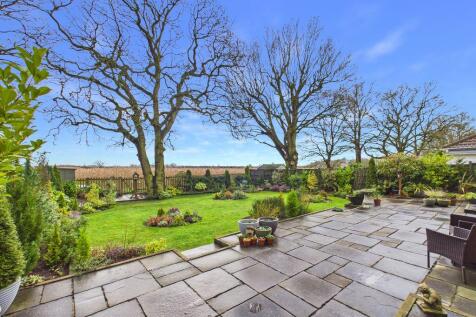 South Facing Rear Garden