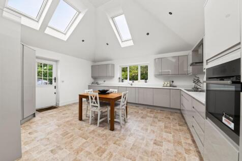 ANNEXE DINING KITCHEN