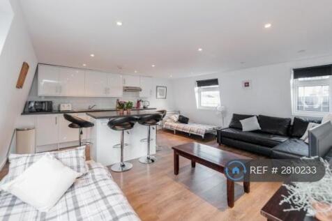 Large, Open Plan Living Area