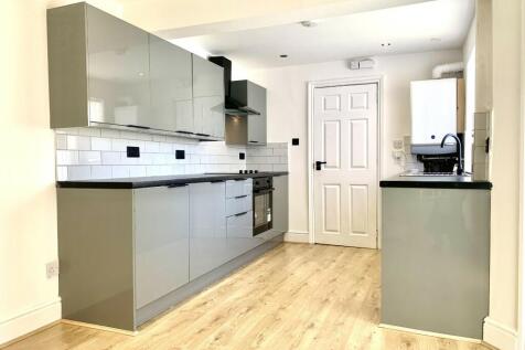 Calton Avenue, Liverpool, Merseyside, L18 photo 3