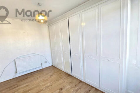 WhatsApp Image 2025-12-15 at 17.40.16 (1)