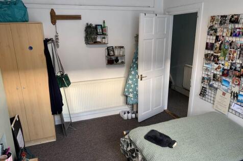 Bedroom 1 Reverse