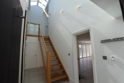 Entrance Hall.JPG