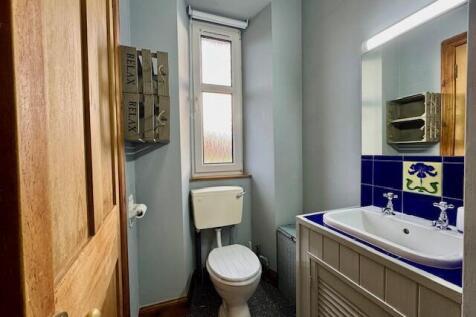 99 Allanvale Road, Bridge of Allan photo 3