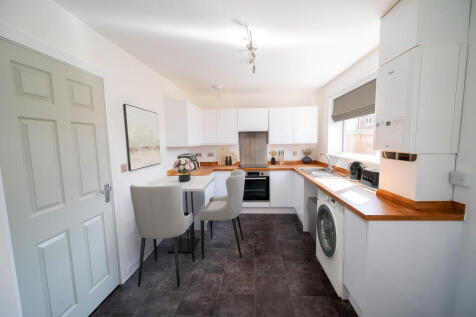 3-bed semi-detached on Redvales Road, Bury, £1,250/mo
