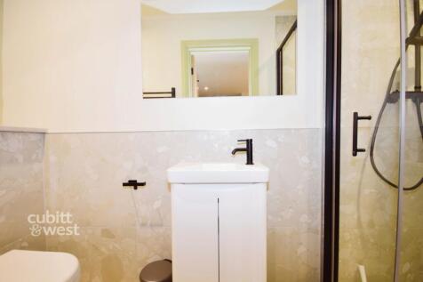 AVAILABLE WITH NO DEPOSIT Scafell Avenue Fareham PO14 photo 3