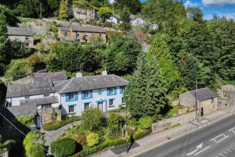 Drone - front of the home.jpg