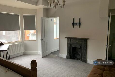 Large Double Room With En-Suite