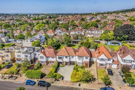 9 Brecon Avenue-A...