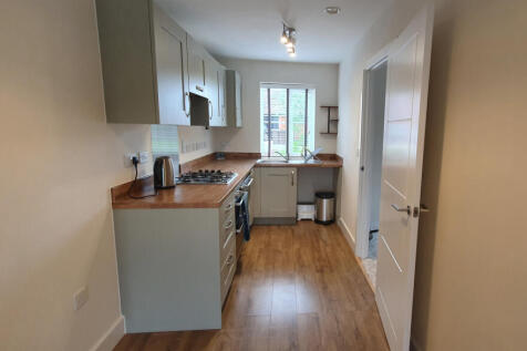 Ringwood, BH24 photo 3