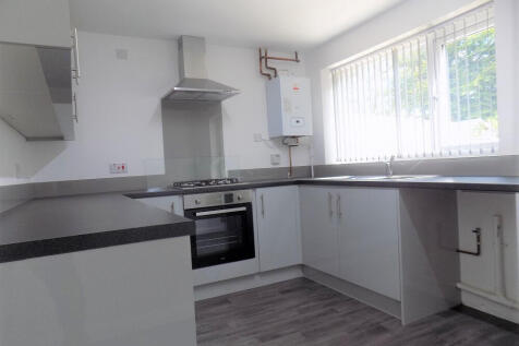 Turnberry Grove,  Leeds, LS17 photo 3