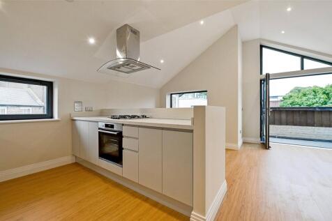 Kitchen / Reception