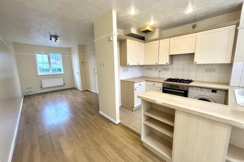 Living/Dining are...