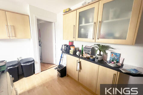 Flat 4 Albert cou...