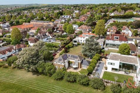 The Droveway, 22A-031.JPG