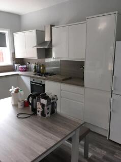 Kitchen 1.jpg