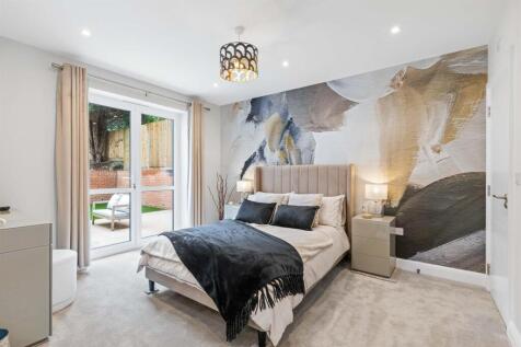 3 McLaren Court, 1 Cobham Road, KT22  9AU-11.jpg