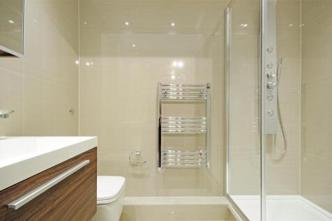 52 BC Bathroom 1.jpg
