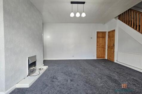 Fourth Avenue, Oldham photo 3