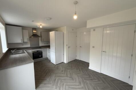 Coseley New Village, Tipton, DY4 photo 5