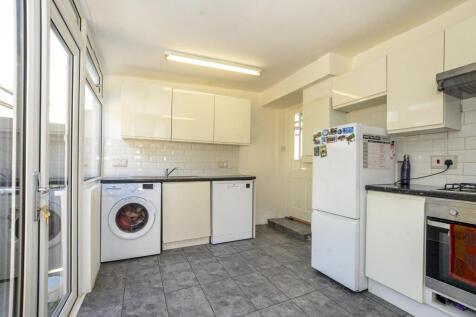 Curzon Avenue, Stanmore, HA7 photo 4